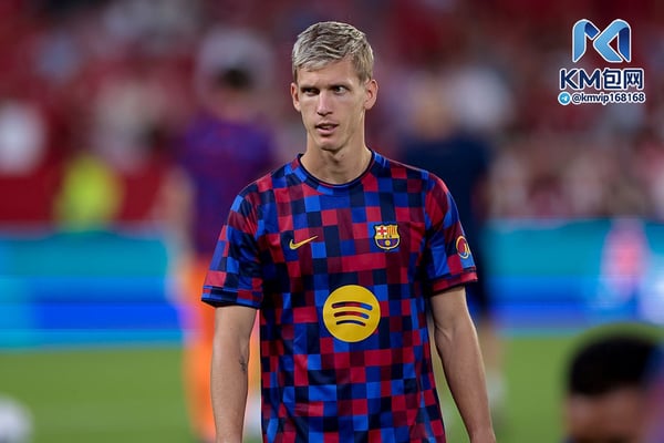 世界杯FIFA体育新闻：丹尼·奥尔莫心中永远是巴塞罗那的球员。/ Jose Luis Contreras/NurPhoto/Getty Images
