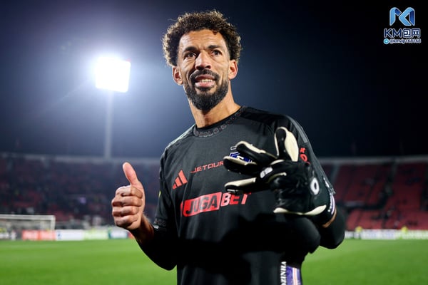 世界杯FIFA体育新闻:沃齐尼亚目前在智利踢俱乐部足球。/ Javier TORRES/AFP/Getty Images