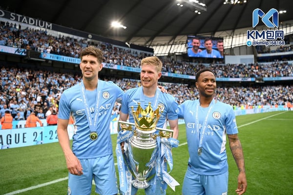 世界杯FIFA体育新闻：曼城的巨额投入让他们得以称霸赛场。/ Michael Regan/Getty Images