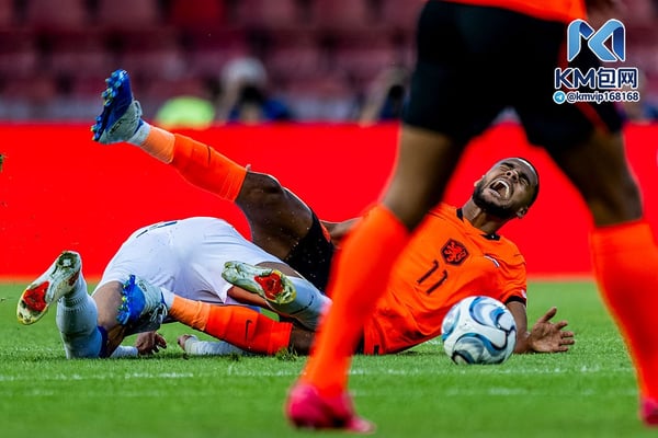 世界杯FIFA体育新闻:科迪·加克波本赛季的强势开局可能会遭遇重大挫折。/ Stefan Koops/EYE4IMAGES/NurPhoto/Getty Images