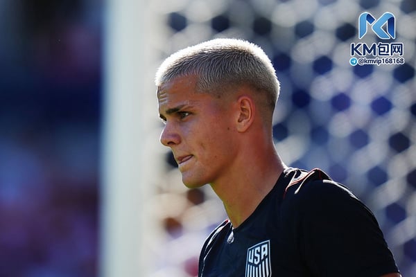 世界杯FIFA体育新闻:卡文·沙利文正吸引着欧洲各大俱乐部的关注。/ Rich Storry/Getty Images