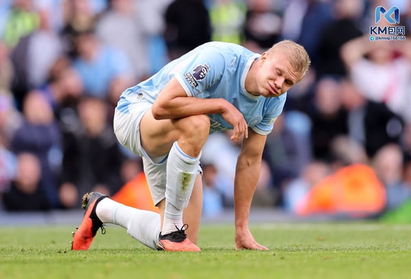 世界杯FIFA体育新闻：埃尔林·哈兰德本周末肯定会代表曼城出战。/ Carl Recine/Getty Images