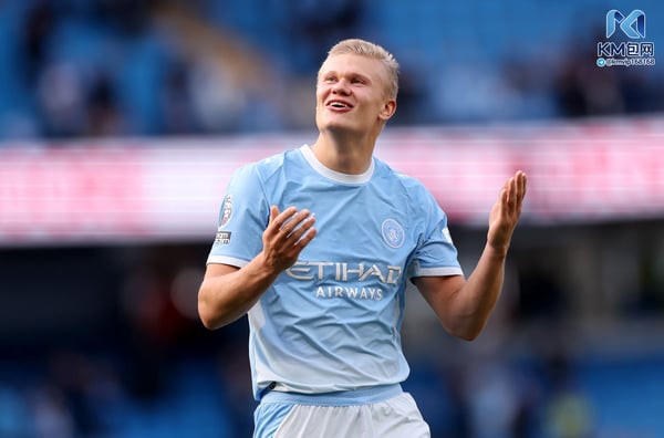 世界杯FIFA体育新闻：哈兰德在英格兰取得了巨大的成功。/ Carl Recine/Getty Images