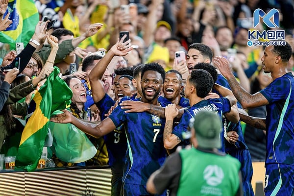 世界杯FIFA体育新闻:维尼修斯·儒尼奥尔最近似乎没有感受到皇马球迷的爱戴。/ Richard Haines/SOPA Images/LightRocket/Getty Images