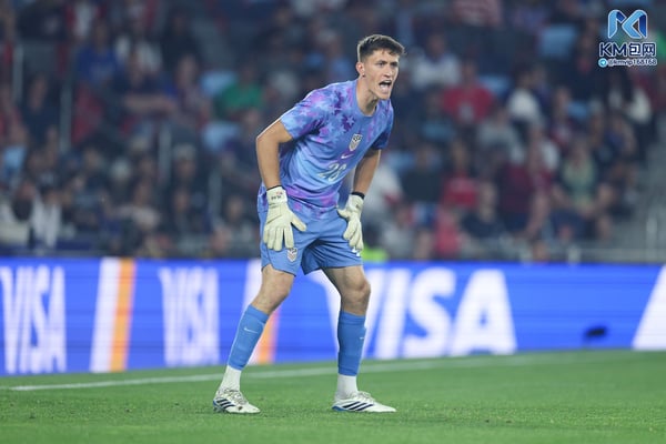 世界杯FIFA体育新闻：布莱恩·施瓦克是目前美国职业足球大联盟（MLS）最好的门将。/ David Berding/USSF/Getty Images