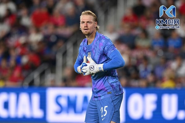 世界杯FIFA体育新闻：克里斯·布雷迪是波切蒂诺在2026年世界杯上的第三门将选择。/ 比尔·巴雷特/ISI图片社/盖蒂图片社