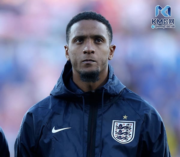 世界杯FIFA体育新闻：埃兹里·孔萨是英格兰队的关键球员，他可以胜任边后卫或中后卫的位置。/ Eddie Keogh - The FA/The FA via Getty Images