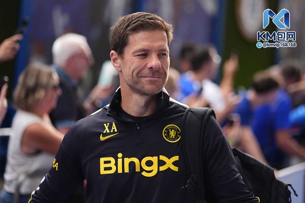 世界杯FIFA体育新闻:哈维·阿隆索需要一名中场球员来补强切尔西,才能帮助球队重回巅峰。/ John Walton/PA Images/Getty Images