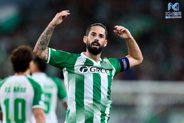 世界杯FIFA体育新闻:伊斯科在皇家贝蒂斯队的表现如同陈年佳酿般越老越有味道。/ Angel Martinez/Getty Images