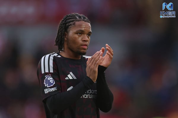 世界杯FIFA体育新闻：利物浦必须继续为恩古莫哈留出位置。/ Catherine Ivill - AMA/Getty Images