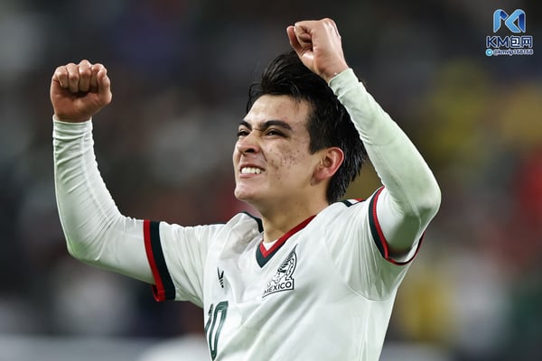 世界杯FIFA体育新闻:吉尔伯托·莫拉还很年轻。/ Omar Vega/Getty Images