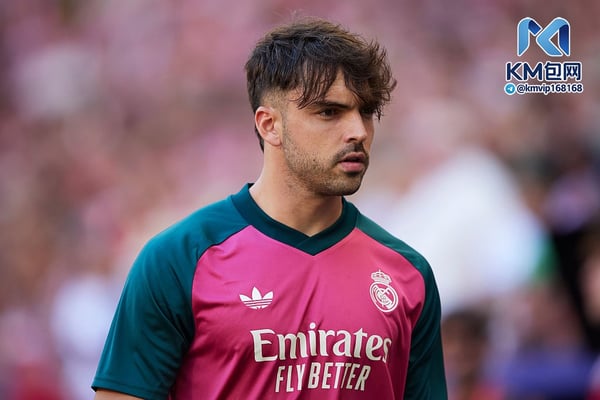 世界杯FIFA体育新闻:劳尔·阿森西奥 (Raúl Asencio) 于九月份接受了手术。 /阿尔瓦罗·梅德兰达/优质体育图片/盖蒂图片社