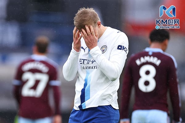 世界杯FIFA体育新闻:曼城尝到了英超联赛失利的滋味。/ Robbie Jay Barratt/AMA/Getty Images
