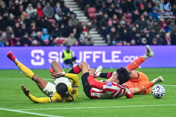 世界杯FIFA体育新闻:桑德兰那边一片混乱。/ ANDY BUCHANAN/AFP/Getty Images