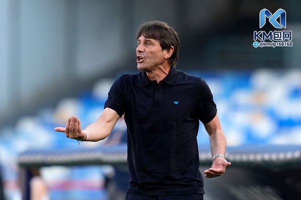 世界杯FIFA体育新闻:安东尼奥·孔蒂将是一场巨大的赌博。/ Matteo Ciambelli/DeFodi Images/DeFodi/Getty Images