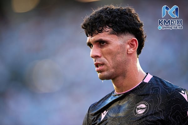 世界杯FIFA体育新闻：卡莱斯·阿莱尼亚 (Carles Aleñá) 毕业于拉玛西亚。 /布鲁诺·佩纳斯/优质体育图片/盖蒂图片社