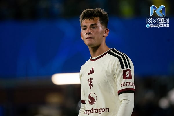 世界杯FIFA体育新闻:谢伊·莱西已连续两场比赛出场。/ Ash Donelon/曼联/Getty Images